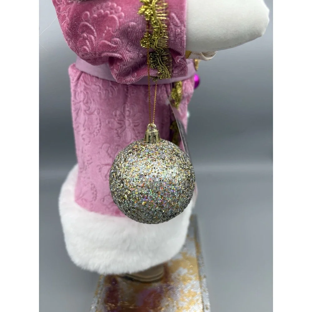 Lynn Haney Pink Santa One Hundred 80 Degrees 22